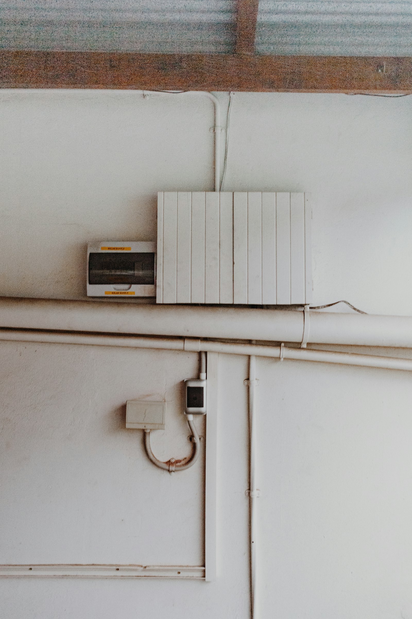 Smart home hub device